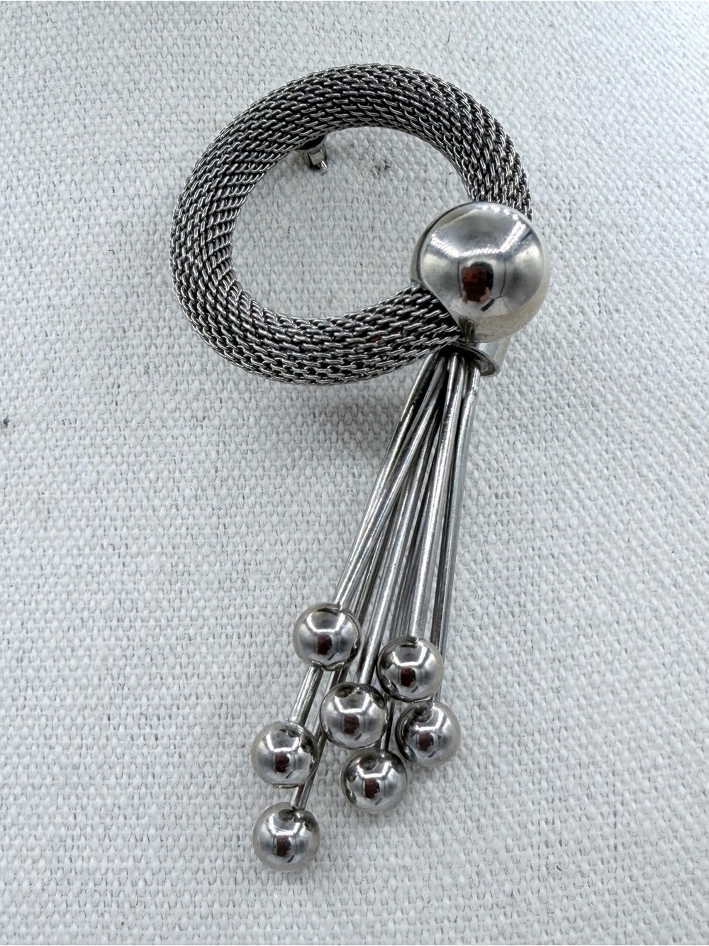 Kramer of New York Mid-Century Modernist 50s-70s
Atomic Silver Waterfall Brooch
